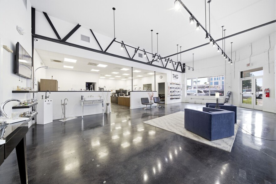 More Photos Of 441 NW 1st Ave, Fort Lauderdale Warehouse For Lease