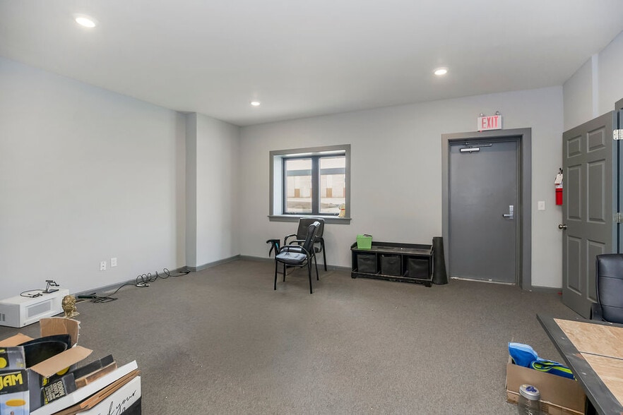 More Photos Of 6807 Sobbie Rd, Pleasant Valley Industrial For Sale