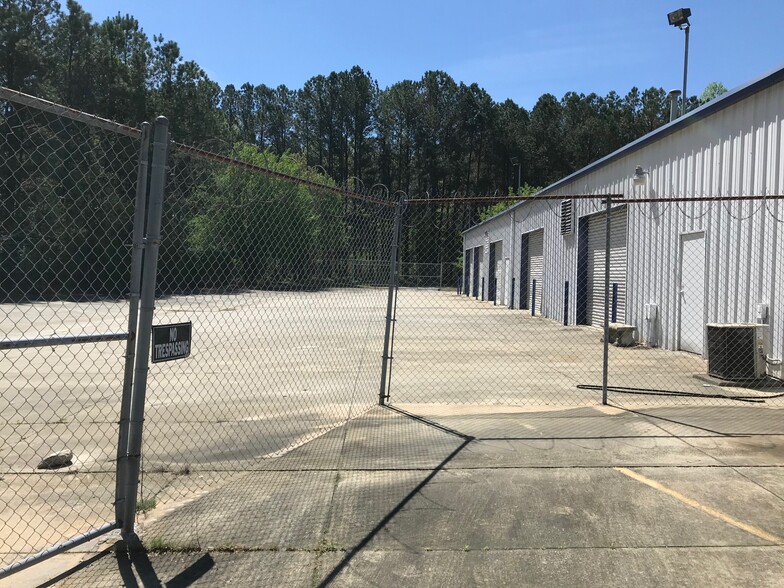 More Photos Of 5830 Plaza Pky, Douglasville Auto Repair For Sale