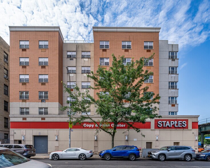 More Photos Of 2040-2060 White Plains Rd, Bronx Apartments For Lease