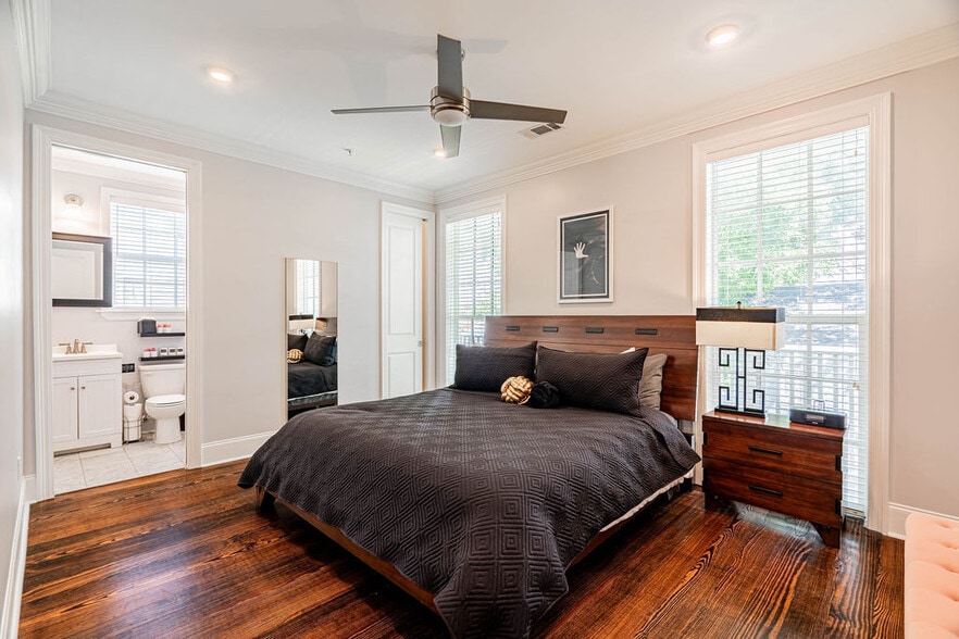 More Photos Of 1201 Baronne St, New Orleans Hotel For Sale