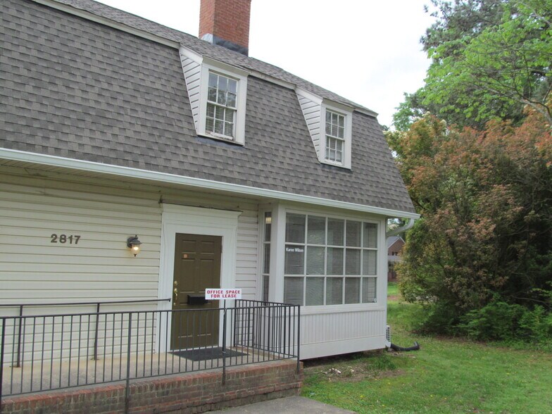 More Photos Of 2817 N Parham Rd, Richmond Office For Sale