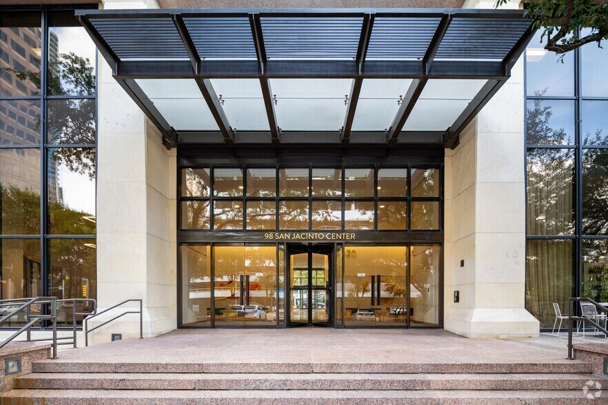 More Photos Of 98 San Jacinto Blvd, Austin Coworking Space