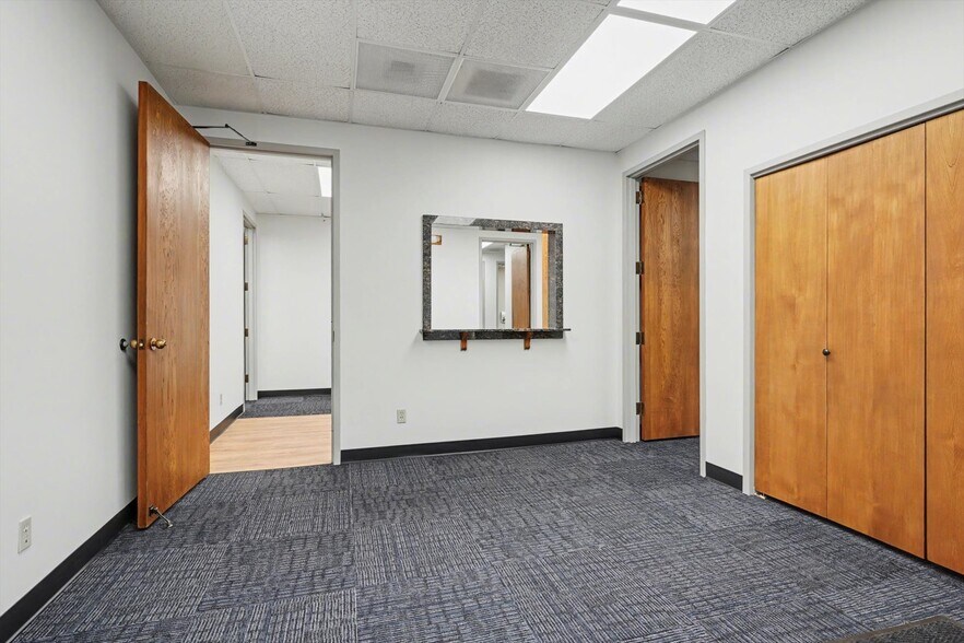 More Photos Of 3103 S Juniper Ave, Broken Arrow Office For Lease