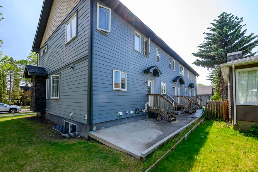 More Photos Of 10204-10210 113 Ave NW, Edmonton Apartments For Sale
