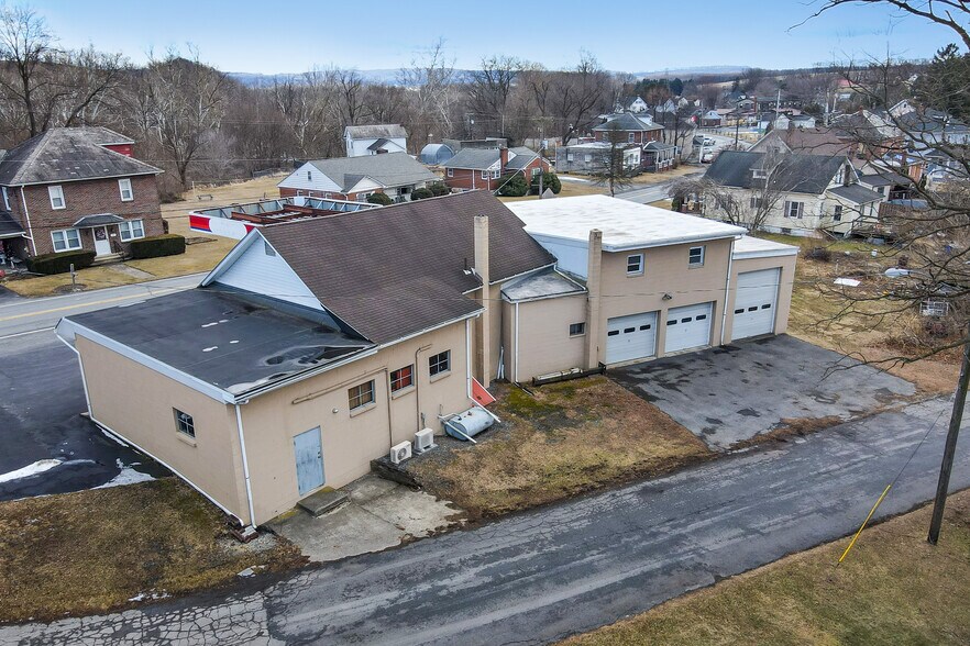 More Photos Of 6712 Main St, Martins Creek Service Station For Sale