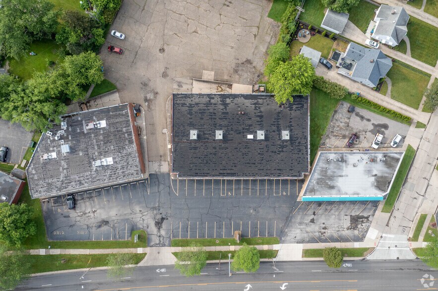 More Photos Of 6477 Pearl Rd, Parma Heights Storefront Retail Office For Lease