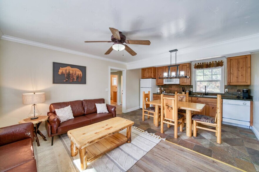 More Photos Of 947 Park Ave, South Lake Tahoe Hotel For Sale
