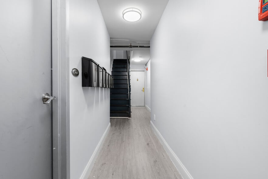 More Photos Of 288 Woodworth Ave, Yonkers Apartments For Sale