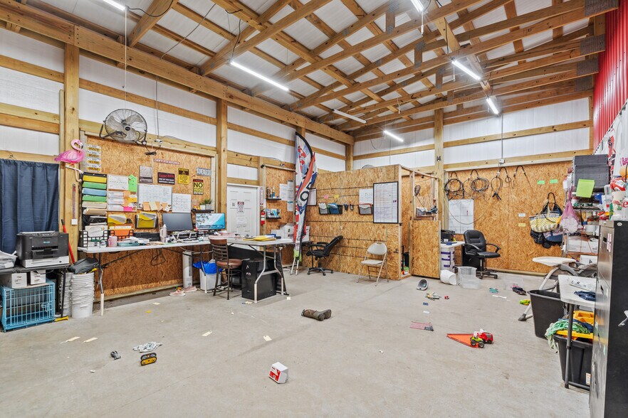 More Photos Of 2278 TX-87 Hwy, Crystal Beach Warehouse For Sale