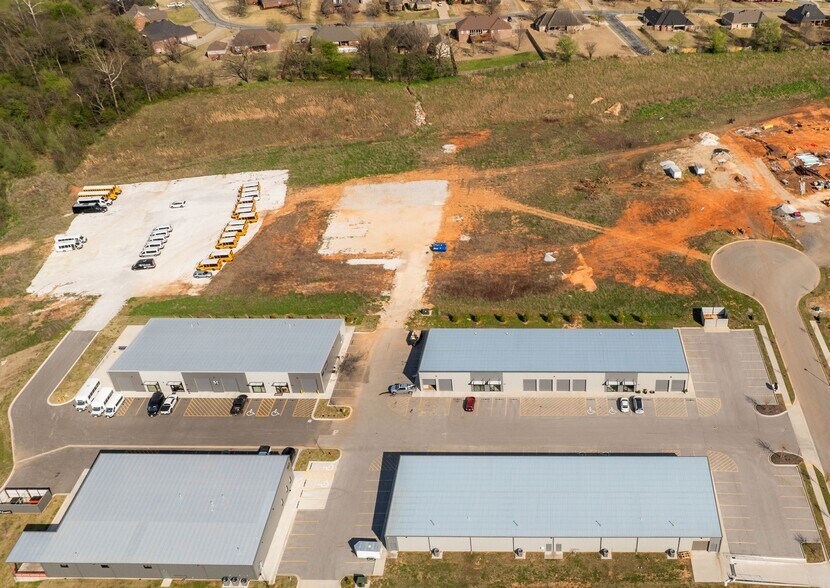 More Photos Of 162 Grading Ln, Cave Springs Unknown For Lease