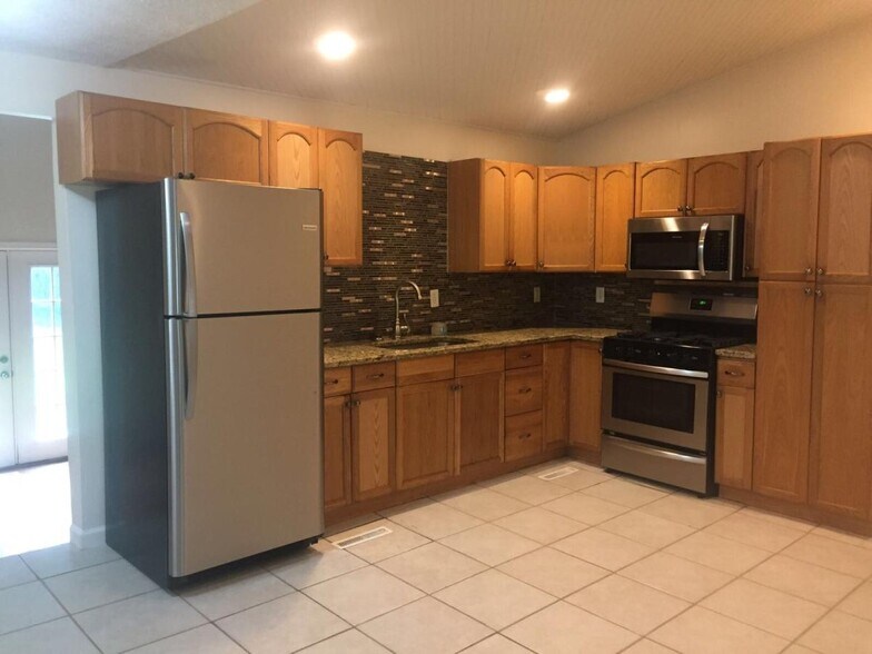 More Photos Of 9541 Horseshoe Island Rd, Clay Specialty For Sale