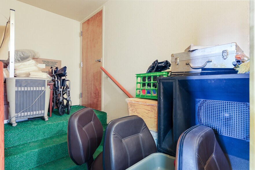 More Photos Of 1415 E Ramsey St, Banning Religious Facility For Lease