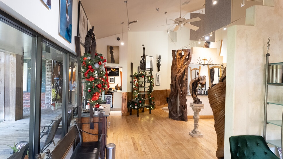 More Photos Of 7520 Perkins Rd, Baton Rouge General Retail For Sale