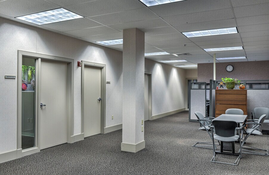 More Photos Of 10 Bowman Dr, Keene Warehouse For Sale