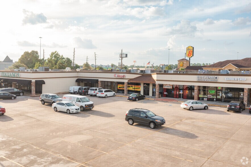 211265 E FM1960, Humble, TX 77338 For Lease