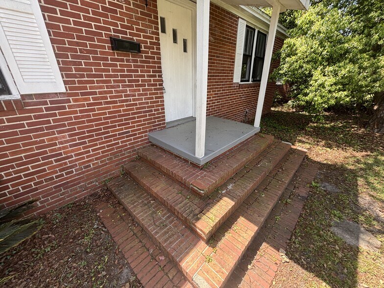 More Photos Of 5010 Blackburn St, Jacksonville Specialty For Sale