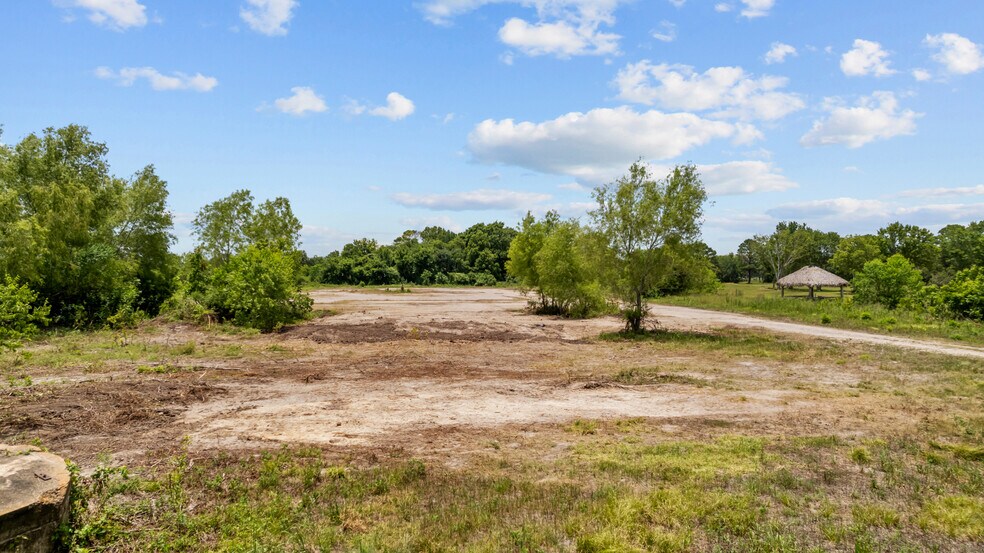 More Photos Of 1403 Algoa Friendswood Rd, Alvin Land For Sale