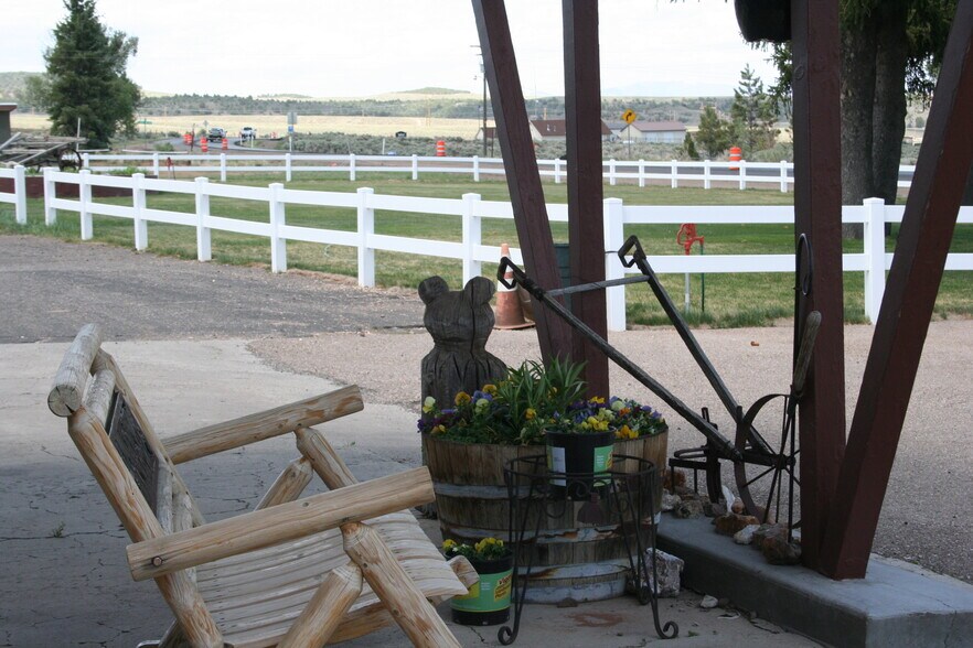 More Photos Of 227 N Hwy 89, Hatch Hotel For Sale