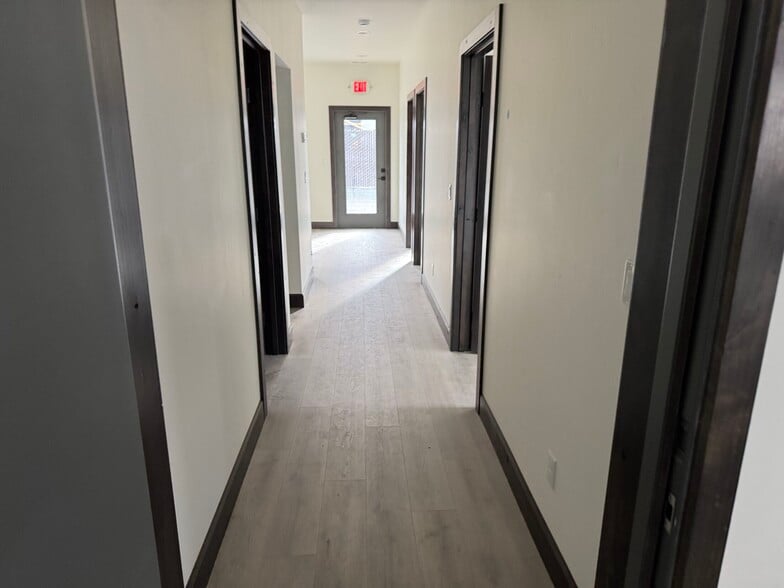 More Photos Of 3141 Bellanca, Hayden Industrial For Lease