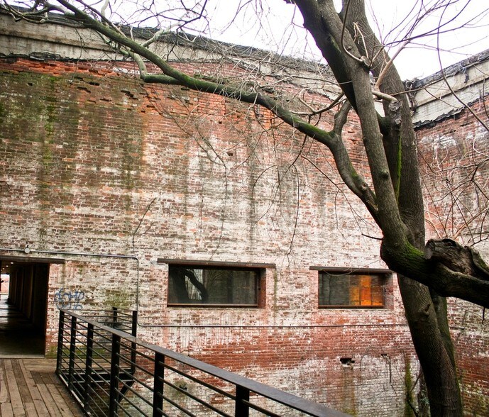 More Photos Of 160 Tracy St, Athens Flex For Lease