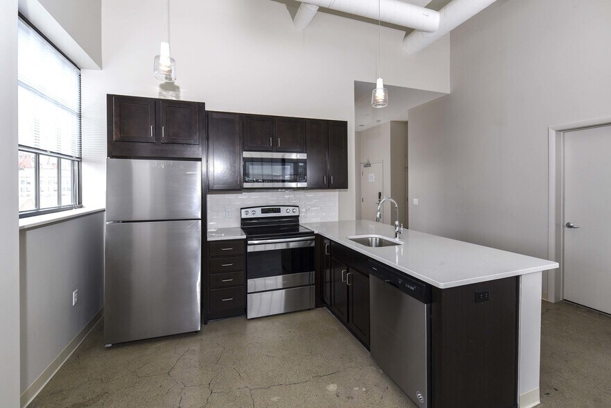 More Photos Of 615 First Ave, Pittsburgh Apartments For Lease