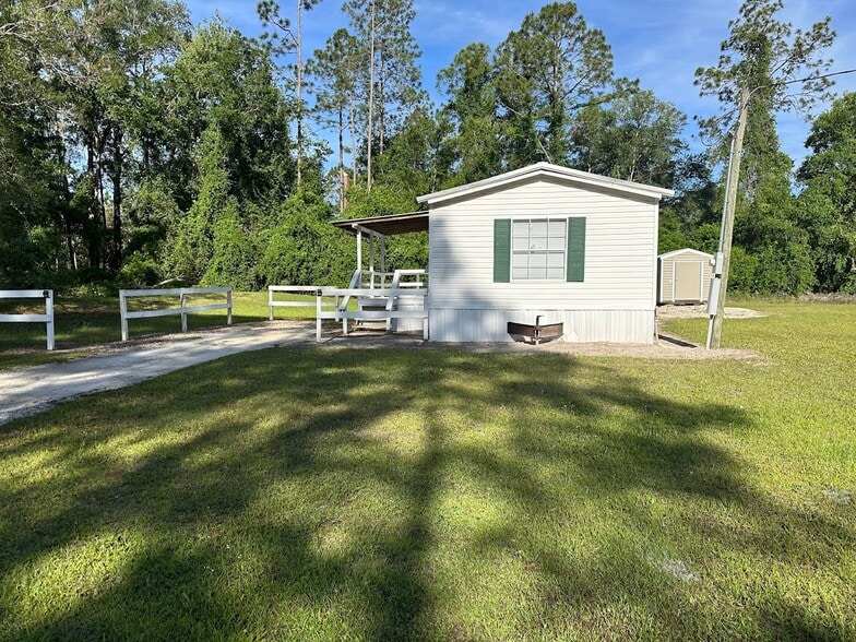 More Photos Of 154 NW Alpata Ct, Lake City Manufactured Housing Mobile Home Park For Sale