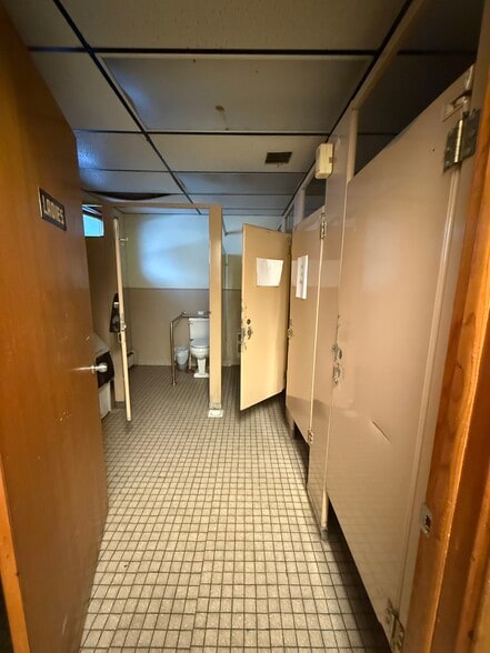 More Photos Of 1210 N 5th St, Stroudsburg Freestanding For Lease