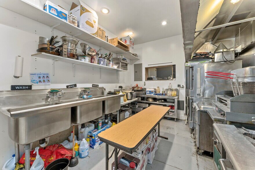 More Photos Of 992 Rogers Ave, Brooklyn Lodge Meeting Hall For Sale