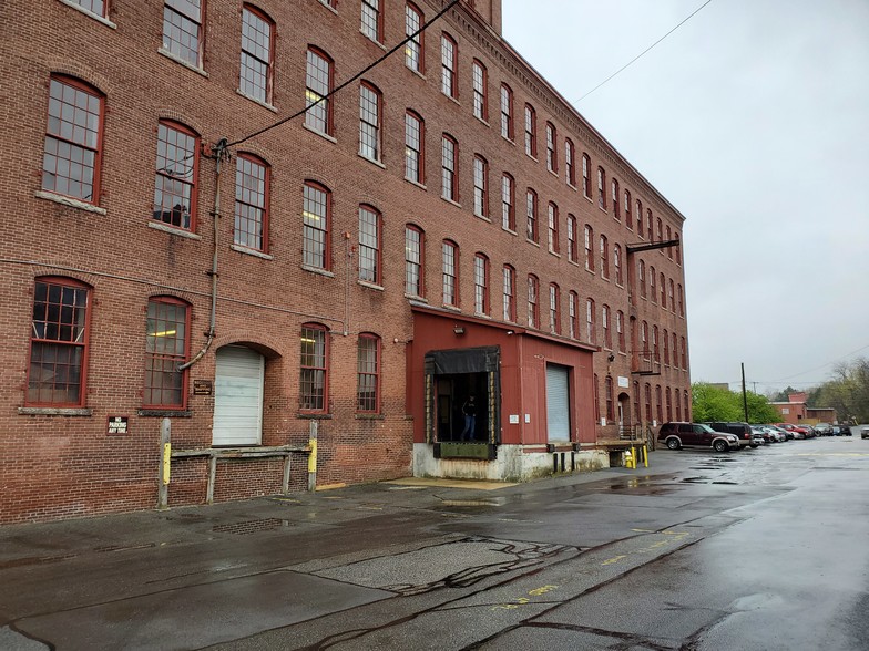 More Photos Of 63 Middlesex St, Chelmsford Warehouse For Lease