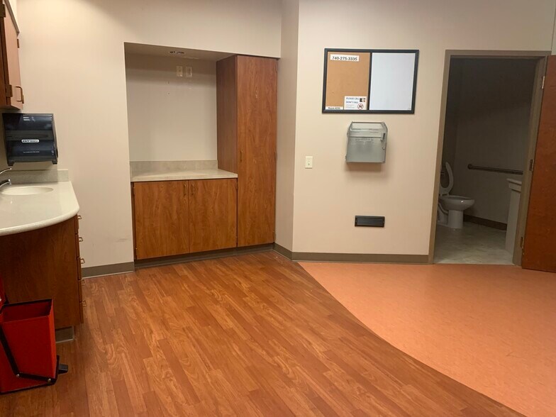 More Photos Of 200 School St, Wintersville Hospital For Sale