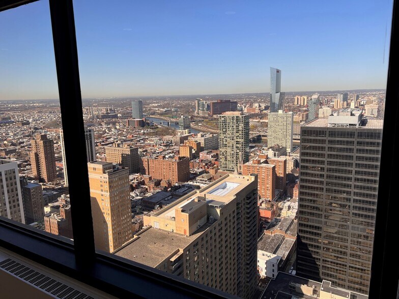 More Photos Of 1818 Market St, Philadelphia Office For Lease