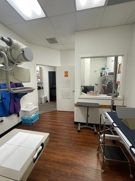 More Photos Of 98-1247 Kaahumanu St, Aiea Office For Sale