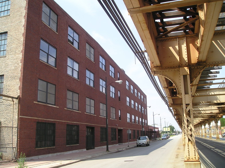 Primary Photo Of 4223 W Lake St, Chicago Warehouse For Lease