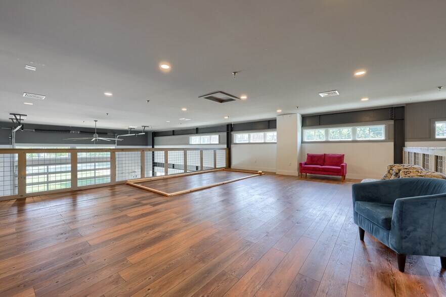 More Photos Of 1440 Market House Ln, Mechanicsburg Restaurant For Sale
