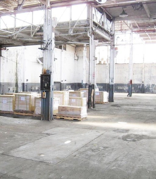 More Photos Of 32 Oak Hill Ln, Fitchburg Warehouse For Sale