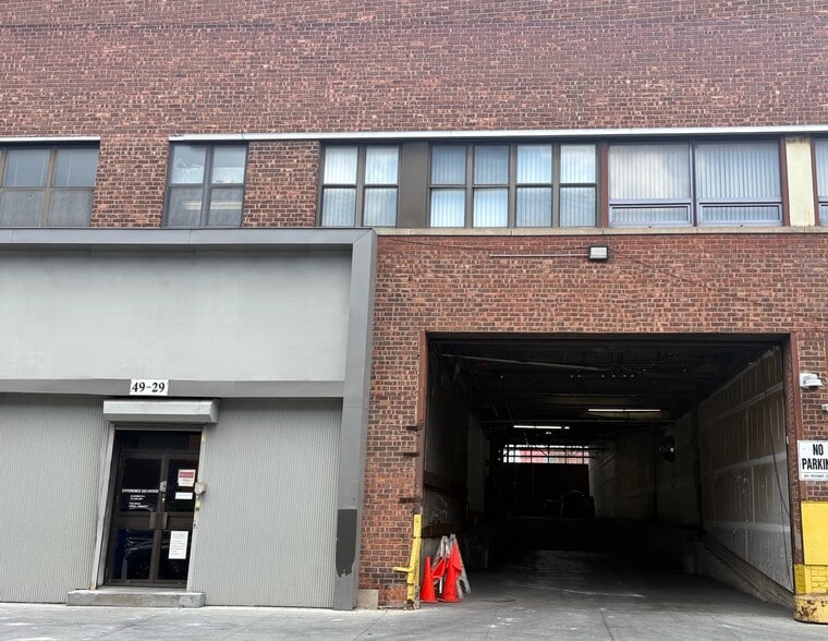 Primary Photo Of 49-29 30th Pl, Long Island City Warehouse For Lease