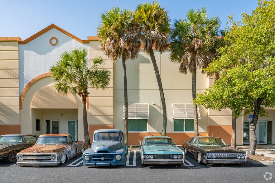 Primary Photo Of 1214 SW 6th St, Pompano Beach Warehouse For Sale