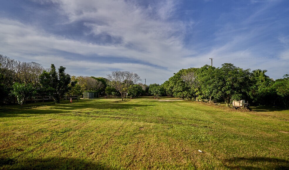 More Photos Of 19050 SW 194th Ave, Miami Specialty For Sale