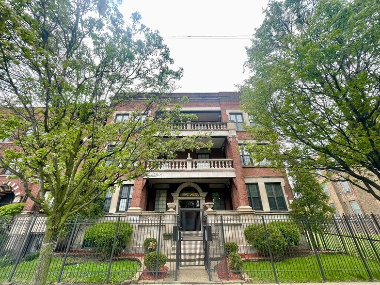 Primary Photo Of 5526 S Indiana Ave, Chicago Apartments For Sale