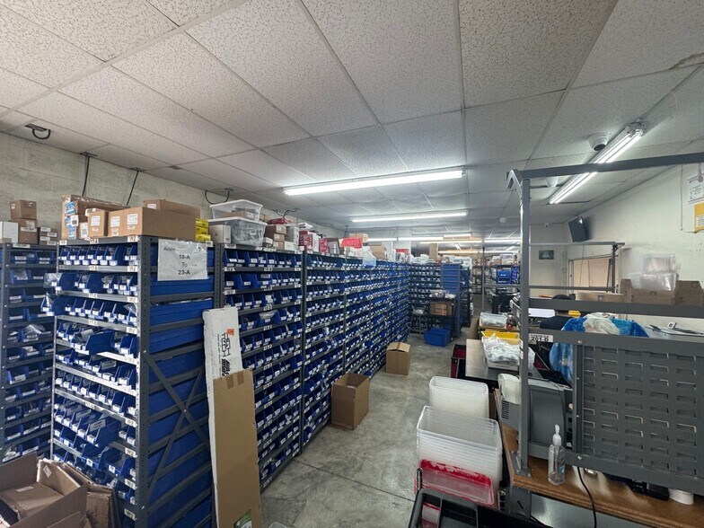More Photos Of 3551-3557 NW 79th Ave, Miami Warehouse For Lease
