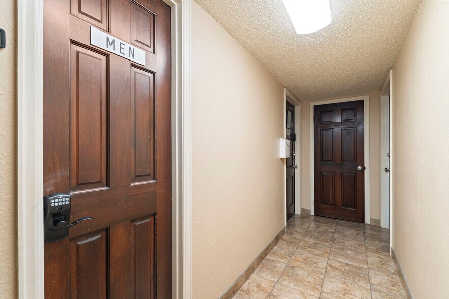 More Photos Of 4390 N Academy Blvd, Colorado Springs Medical For Lease