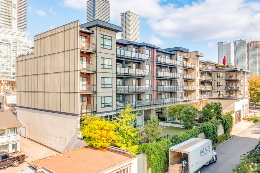 More Photos Of 4468 Dawson St, Burnaby Apartments For Lease