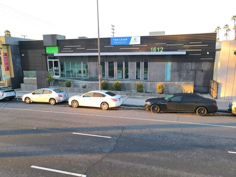 Primary Photo Of 1612 W Glenoaks Blvd, Glendale Office For Lease
