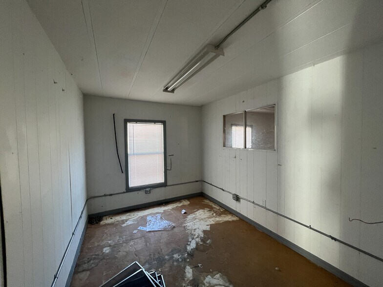 More Photos Of 8144 W Grover Cleveland Blvd, Homosassa Office For Sale