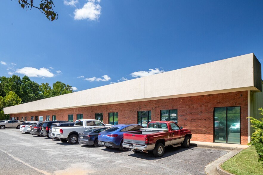 More Photos Of 1479 Ventura Dr, Cumming Light Distribution For Sale