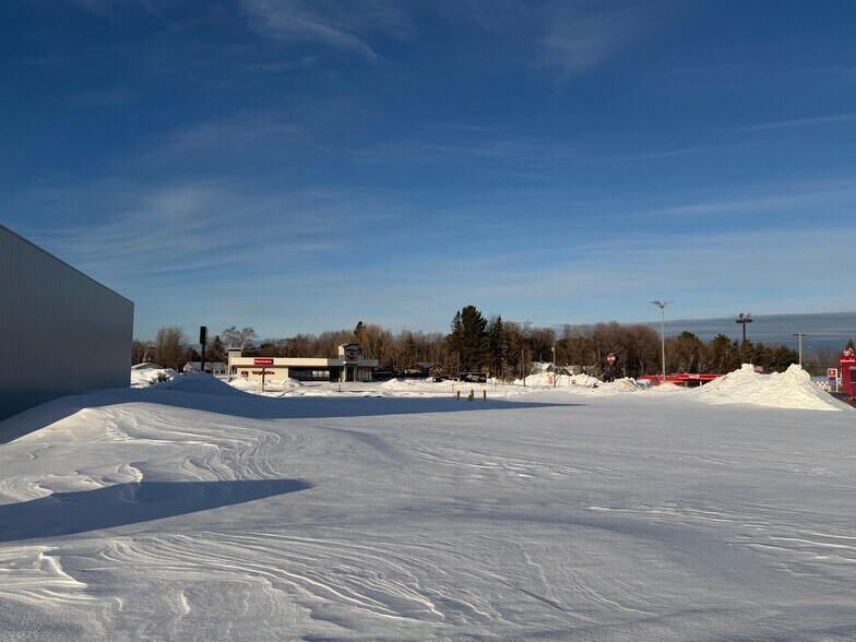 More Photos Of 2025 US-Hwy 41 W, Marquette Land For Sale