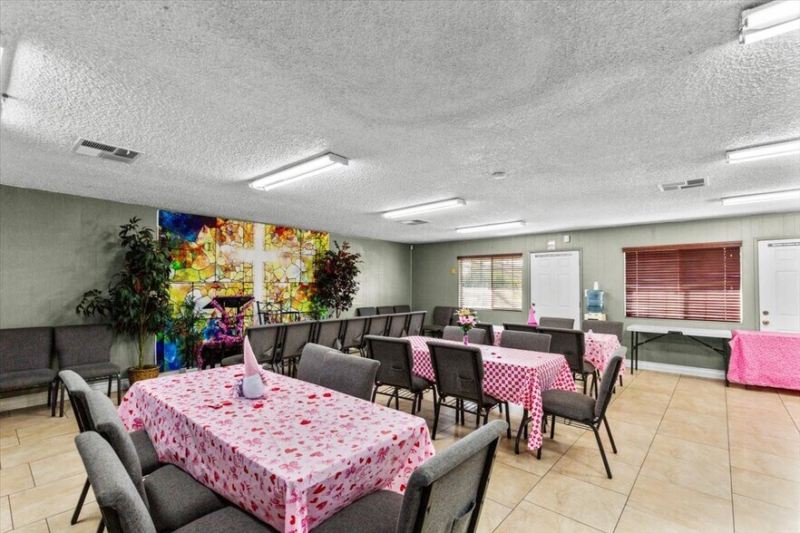 More Photos Of 11385 Cedar Ave, Bloomington Religious Facility For Sale