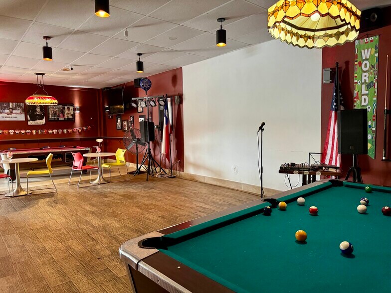 More Photos Of 1971 71st St, Miami Beach Storefront For Sale