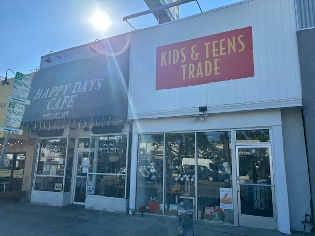 More Photos Of 14550-14554 Ventura Blvd, Sherman Oaks Storefront For Lease